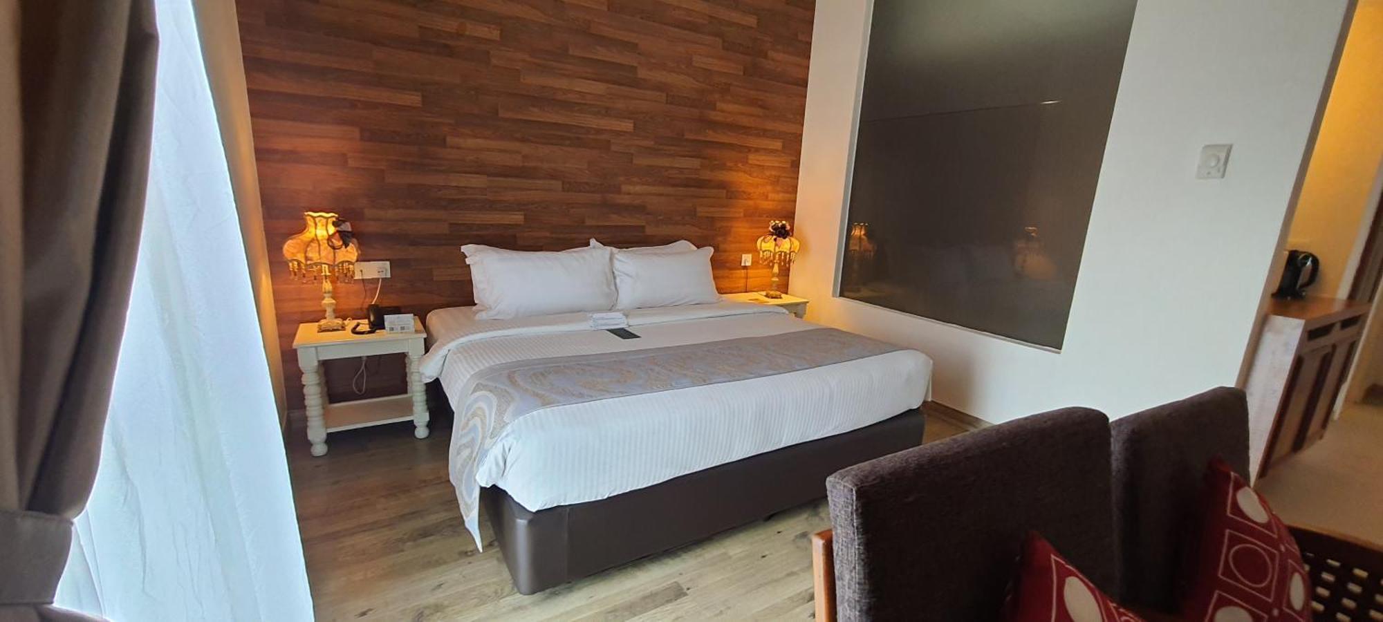 Swan Garden Hotel Malacca Екстер'єр фото